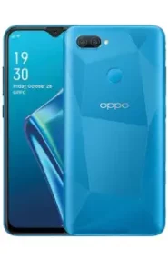A picture of the Oppo A12 smartphone